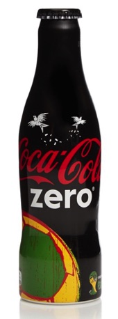 P60136-4 € 5,00 coca cola flesje WK brasil zwart.jpeg